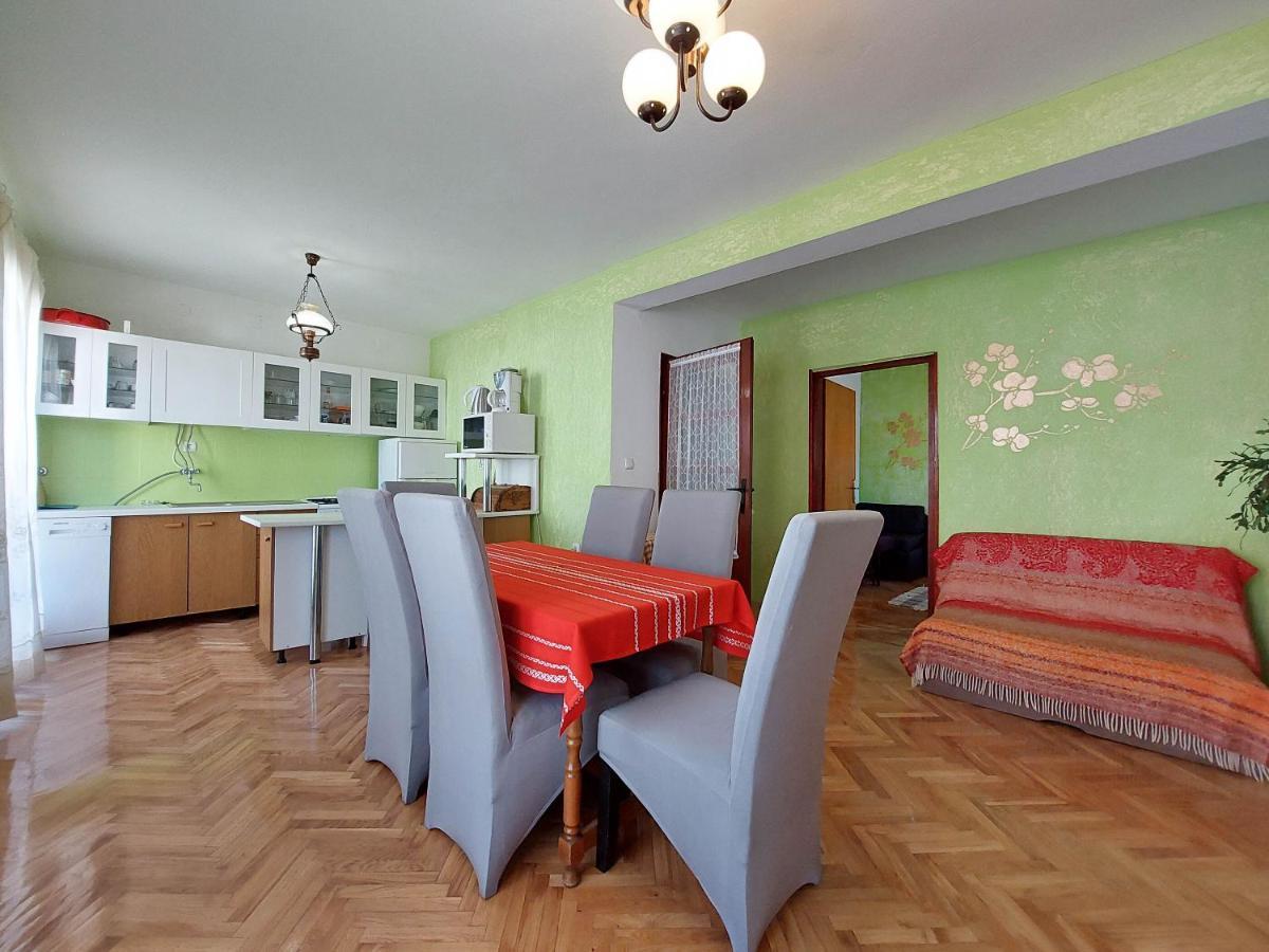 Apartment And Room Marica 푸나트 외부 사진
